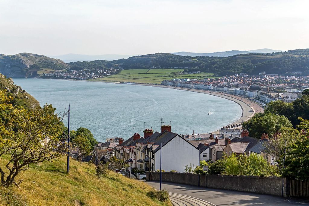 Llandudno Gateway: Privates Snowdonia, Burgen und Portmeirion