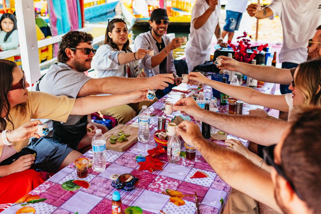 Xochimilco: traditionelle Bootstour, Kultur und Spaß.