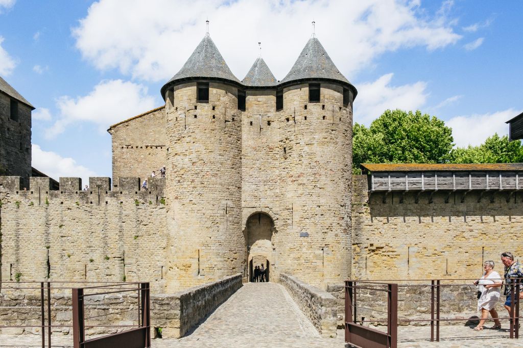 Toulouse: Carcassonne Tagestour mit dem Bus und Audioguide