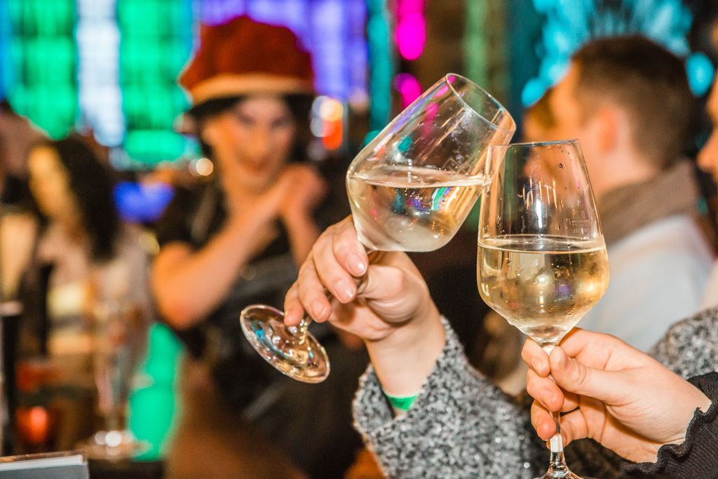 Freiburg: Geführter Kneipenbummel mit Getränken