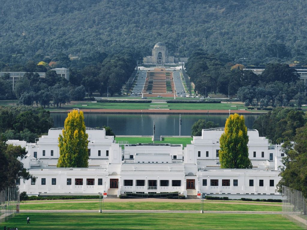 Canberra: City Highlights Day Tour mit Eintrittsgeldern