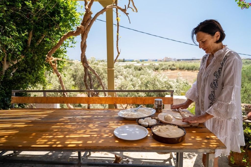 Echtes kretisches Frühstück auf einem Bauernhof – Ierapetra, Kreta