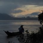 Vor Sonnenaufgang auf dem Mekong
