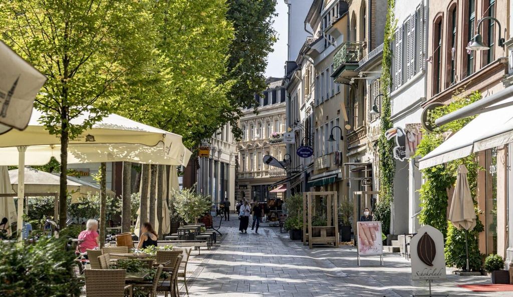 Wiesbaden: Geführter Rundgang durch die Wein- und Esskultur