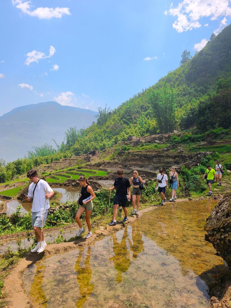 SAPA: 2 TAGE Wandern & 1 Nacht in einer Gastfamilie mit LOKALEM GUIDE