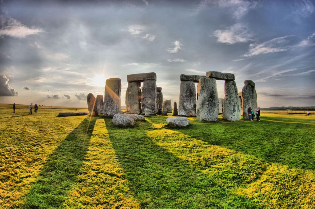 Von Bath: Stonehenge, Avebury & die Cotswolds (Kleingruppe)