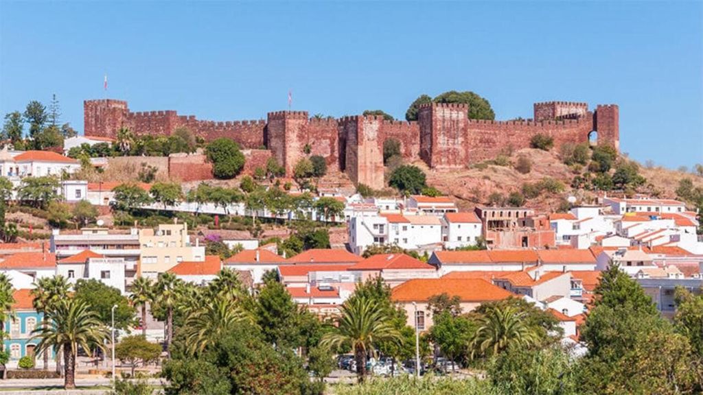 Benagil, Marinha-Täler, Carvoeiro & Burg Silves: Tour