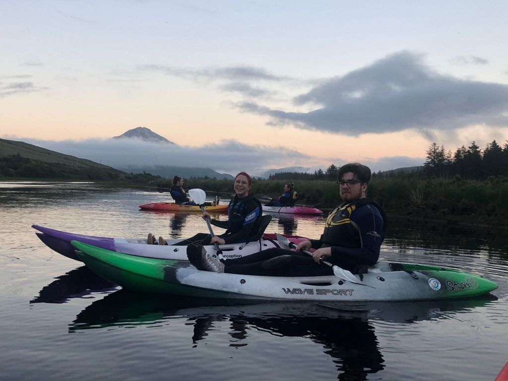 Donegal: Kajaktour bei Sonnenuntergang auf dem Dunlewey Lake