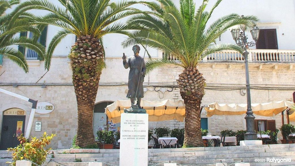 Lecce: Private Tagestour nach Trani und Monte Sant'Angelo