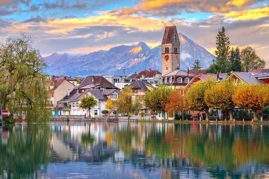 Private Tagestour von Interlaken nach Thun, Spiez und an den See