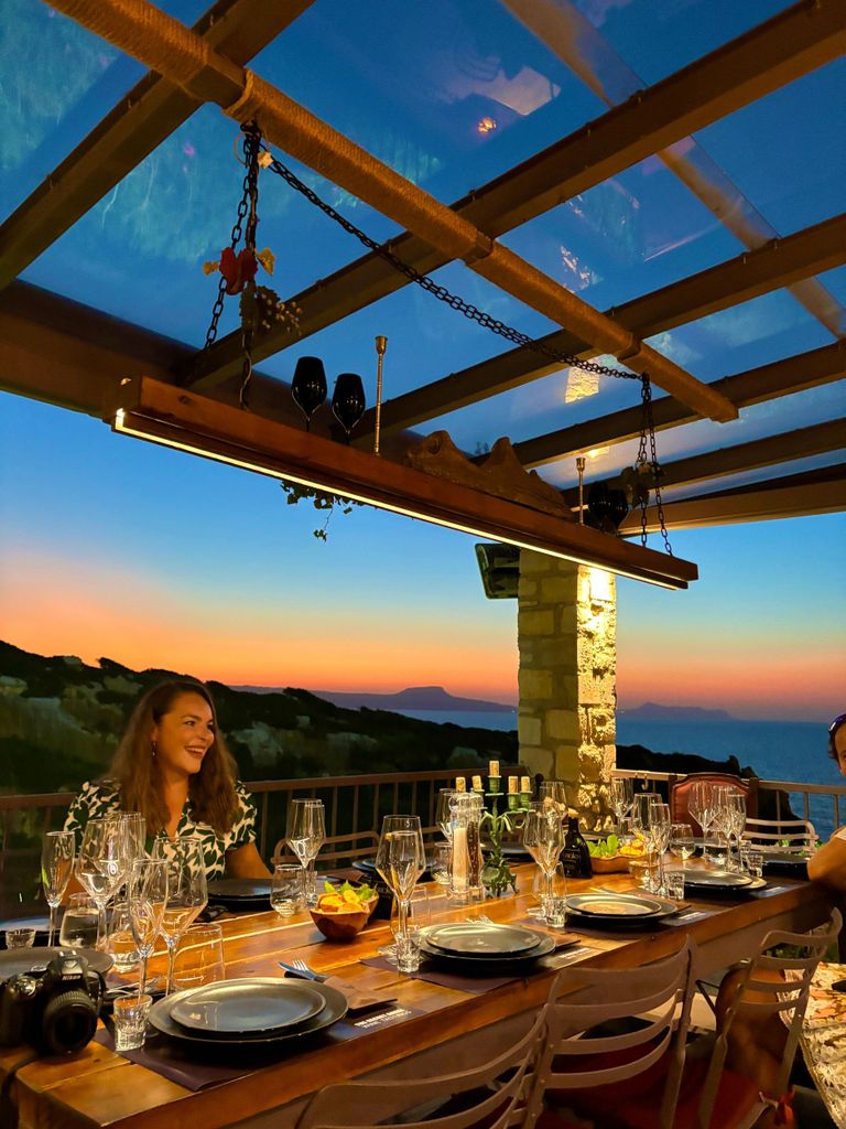 Kreta: Einzigartiges Wein- und Essenserlebnis in einer kretischen Schlucht