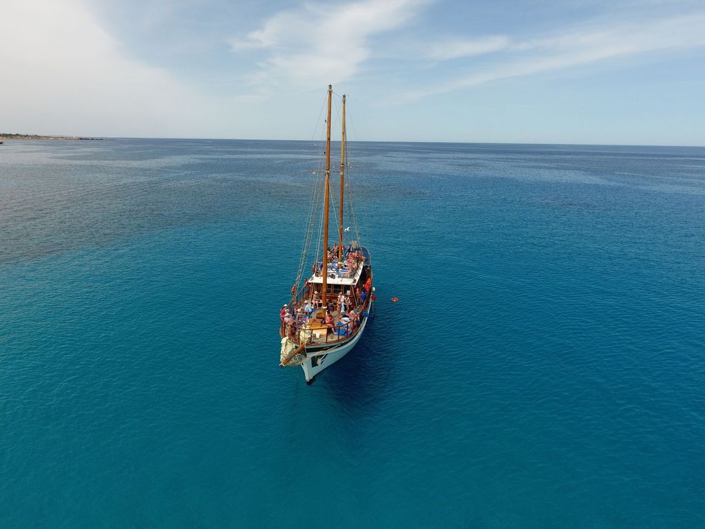 San Antonio Crystal Sea Cruise ab Protaras