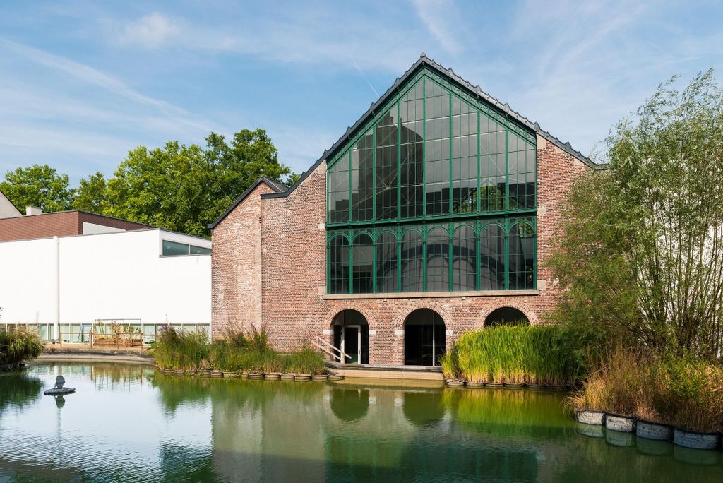 Mons: das Mons Memorial Museum