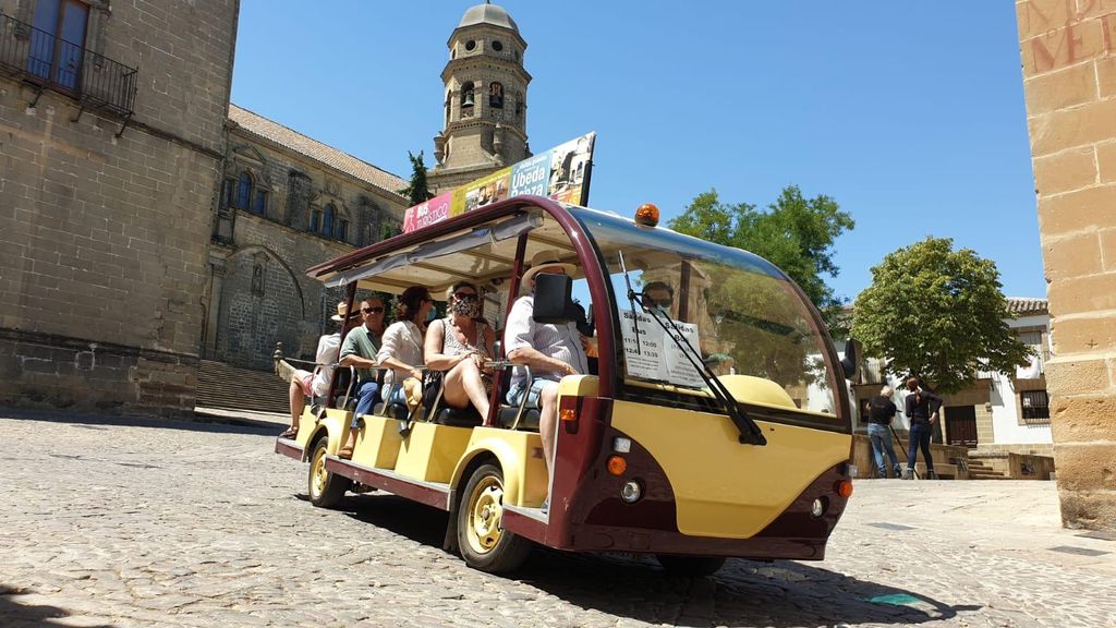 Baeza: Elektrobus Sightseeing Tour mit Guide