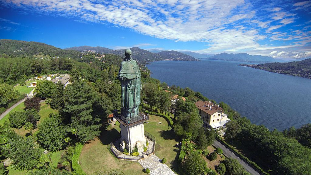 Ab Mailand: Tagestour zum Lago Maggiore mit den Borromäischen Inseln