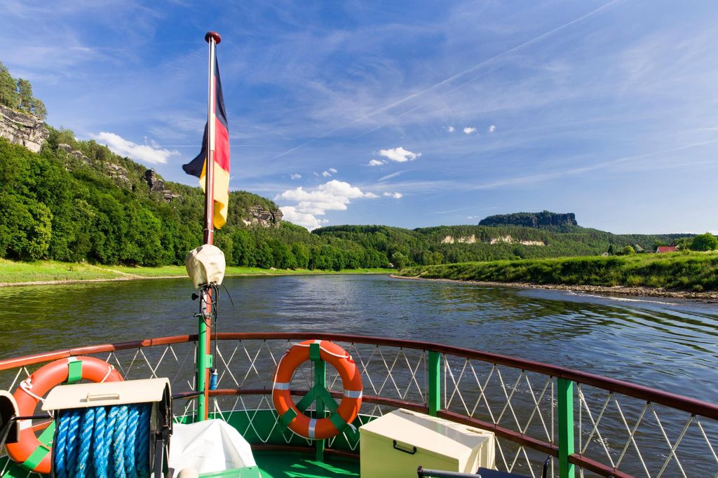 Bad Schandau/Dresden: Sächsische Schweiz Schifffahrt