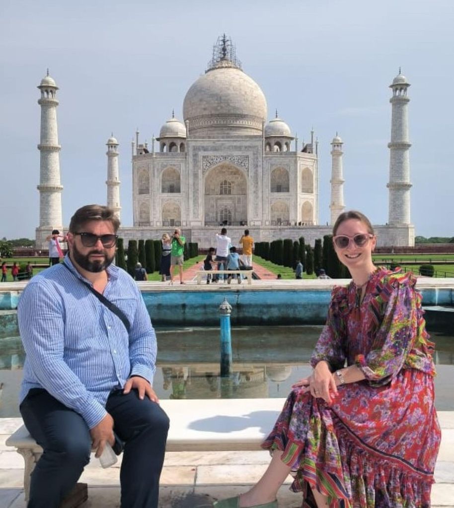 Von Jaipur aus: Tagesausflug zum Taj Mahal und nach Agra mit dem Auto.