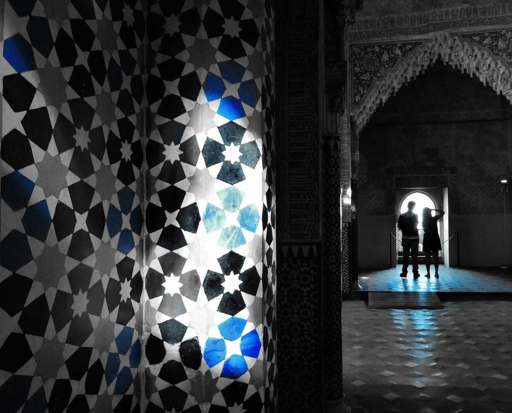 Granada: Fast-Track Alhambra & Nasridenpaläste Guided Tour