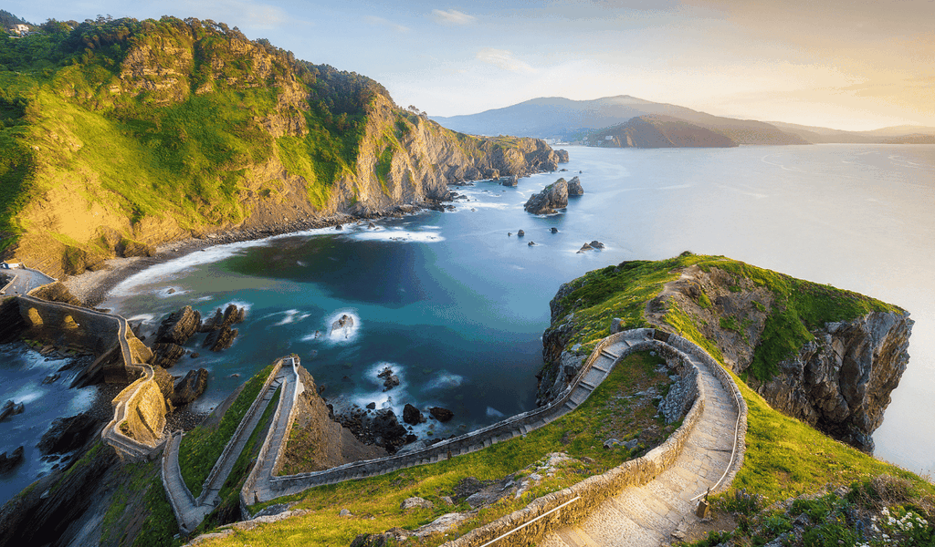 Bizkaia Brücke & Gernika/Bermeo & Gaztelugatxe Private Tour