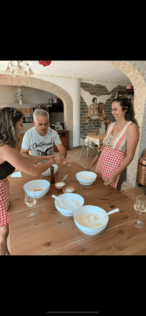 Sammle Kräuter, mache Omas Ravioli & Tiramisù mit unserer Familie