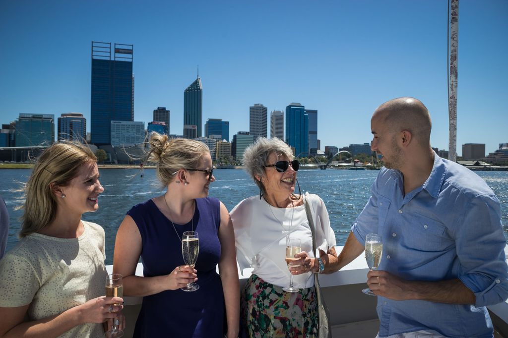 Perth: Swan River Lunch Cruise