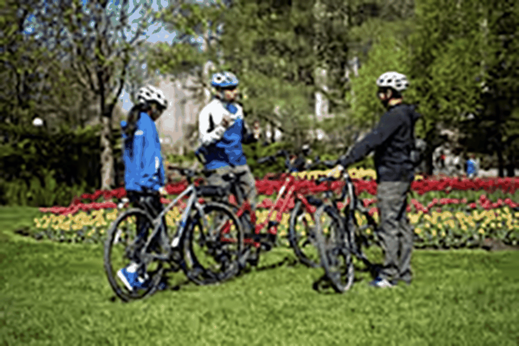 Geführte Fahrradtour zum 200. Jubiläum von Ottawa