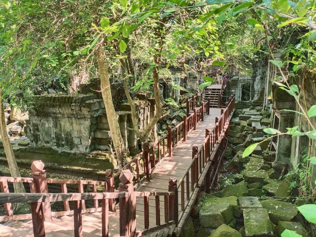 Privater Ein-Tages-Ausflug - Pyramidentempel Koh Ker und Beng Mealea