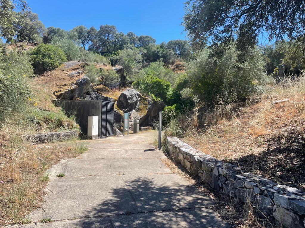 Évora oder Montemor: Geführte Tour zu den Escoural-Höhlen