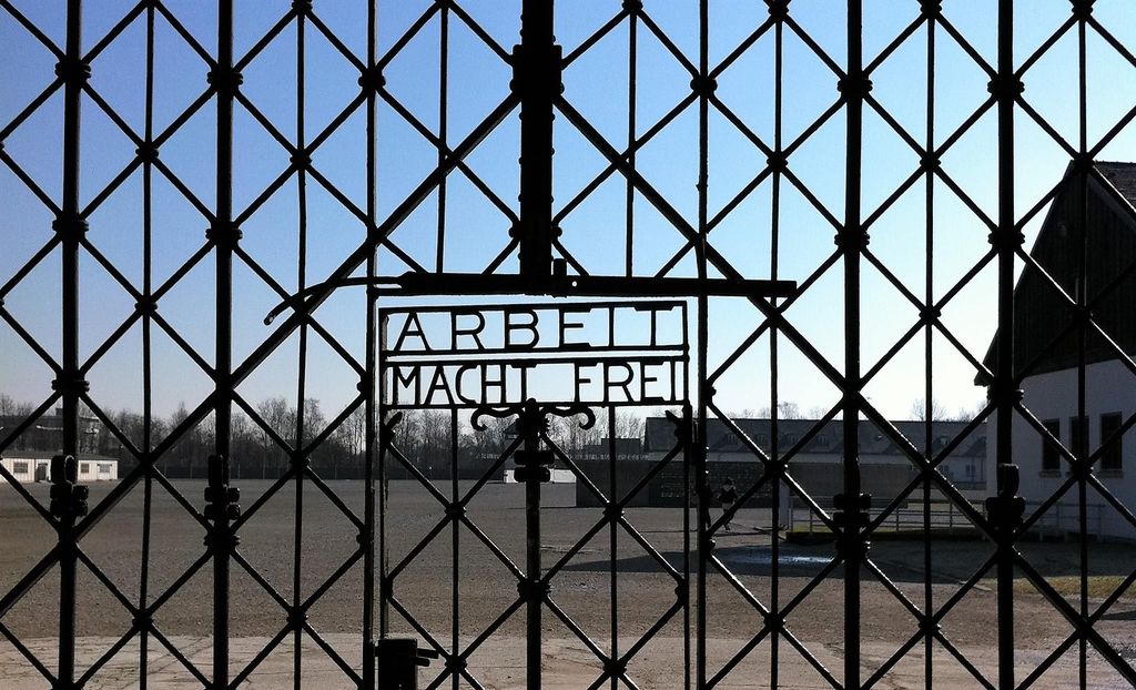 Von München aus: Dachau Concentration Camp Private Tour mit dem Zug