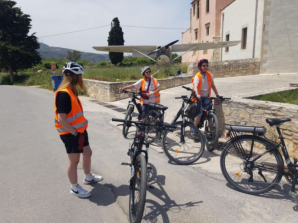 Rethymno: Geführte E-Bike-Tour durch die Mili-Schlucht und alkoholfreie Getränke
