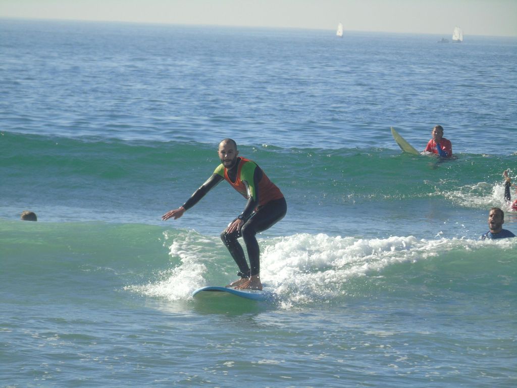 Porto: Surfunterricht in einer kleinen Gruppe