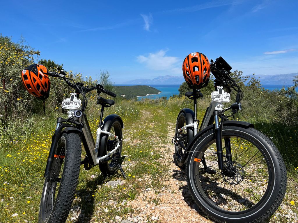 Selbstgeführte E-Fatbike-Touren und Verleih im Norden Korfus