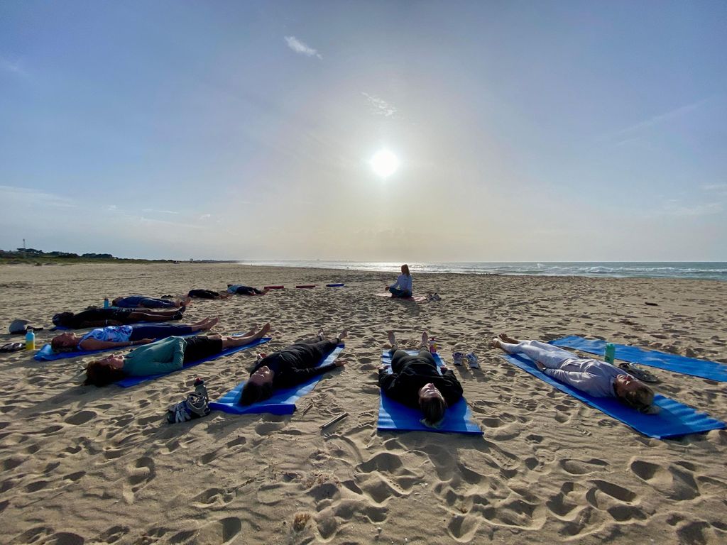 Vilamoura: Morgen-Strand-Yoga von el Sol – Lifestyle