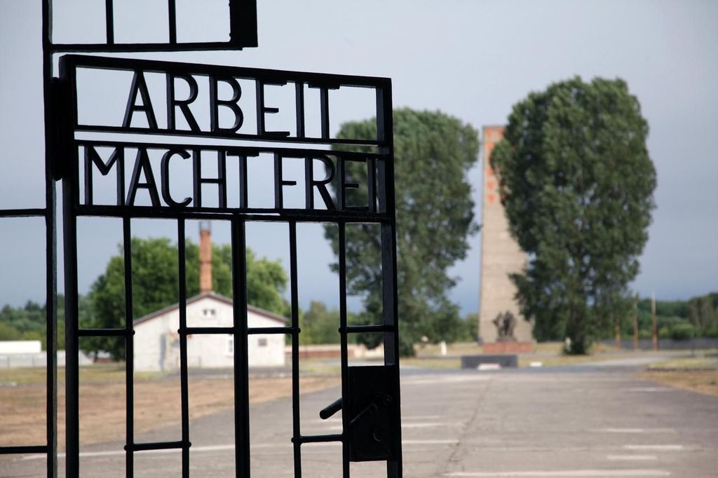 Ab Berlin: Lizenzierte Sachsenhausen-Tour mit max. 15 Personen
