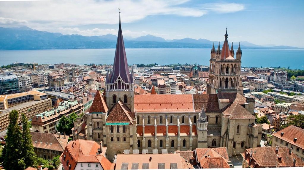 Entdecke die Highlights von Lausanne mit einem ortskundigen Guide (EN)