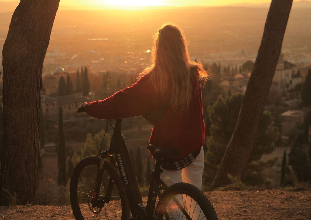 Granada: Alhambra und Sierra Nevada - Sonnenuntergang mit dem E-Bike