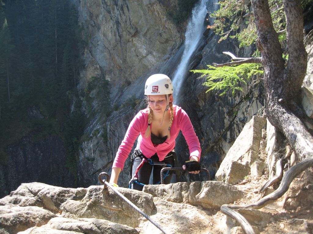 Ötztal: Via Ferrata Klettersteig Tour am Lehner Wasserfall