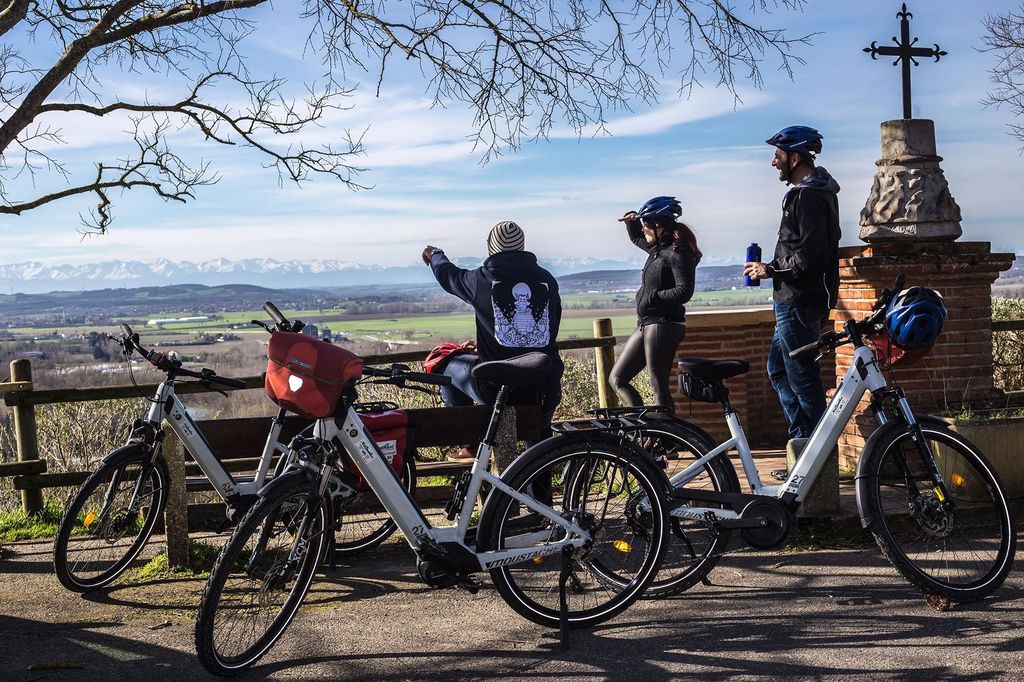 Malerische E-Bike-Tour von Toulouse zu einem Bergdorf