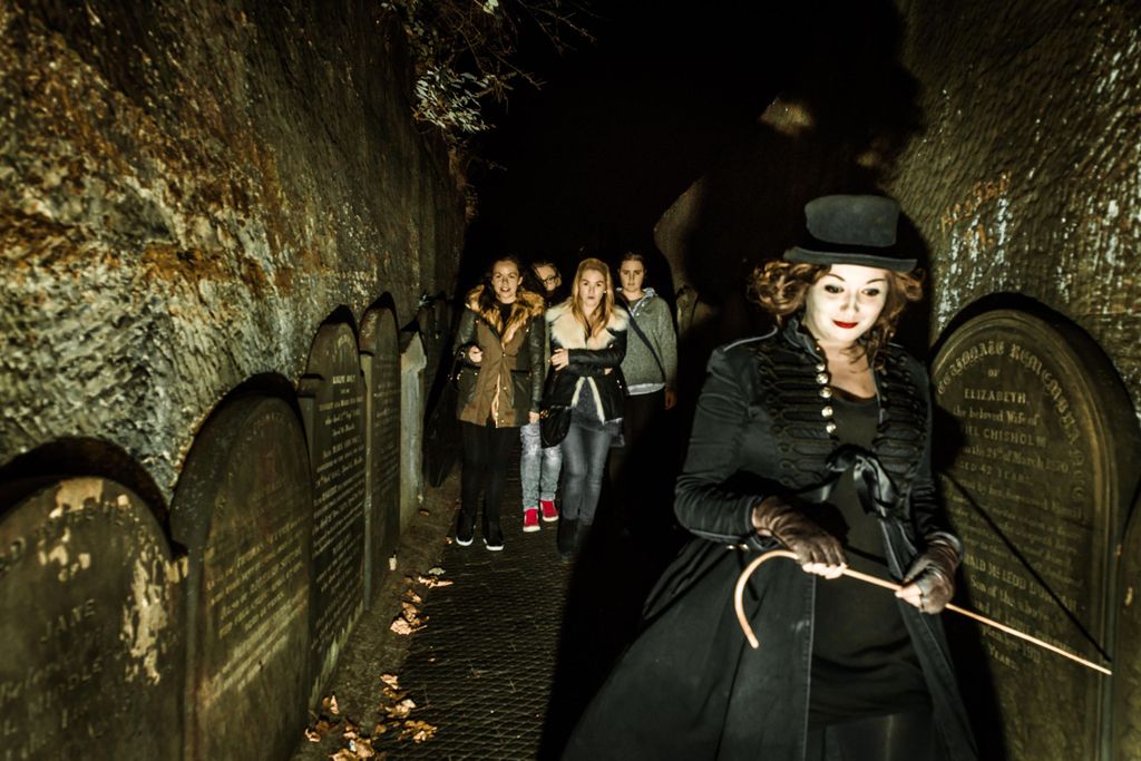 Liverpool: Haunted History Guided City Tour