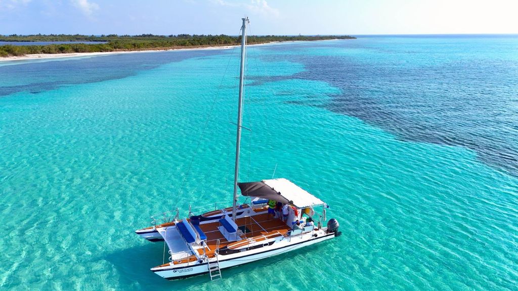 4-stündiges Erlebnis im Schildkrötenschutzgebiet auf einem luxuriösen Katamaran