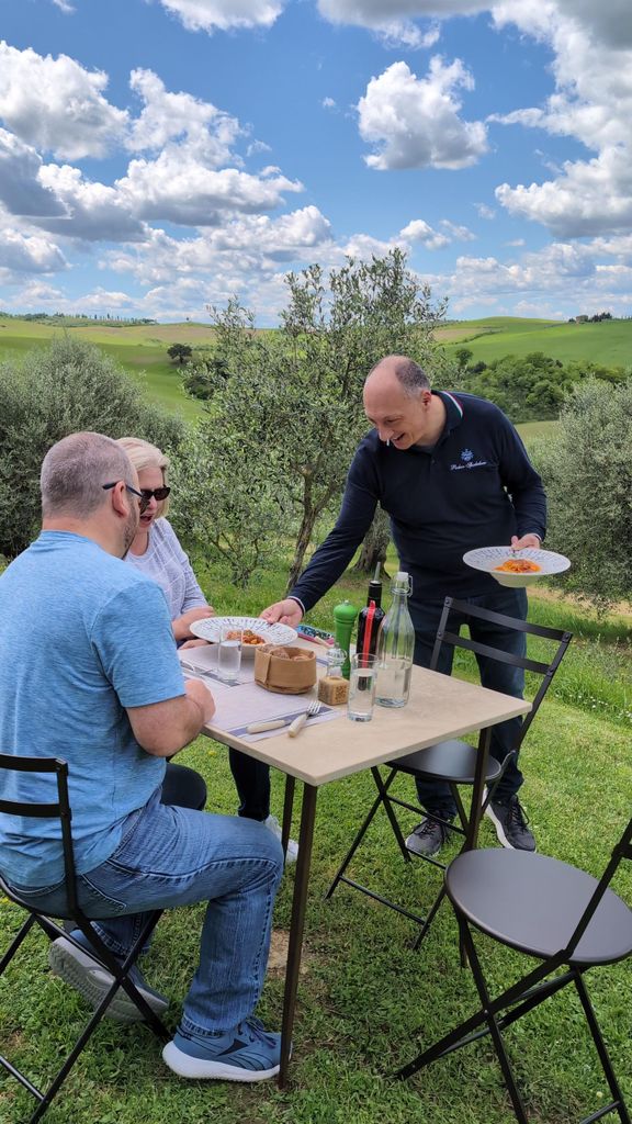 Pienza: Typisches Gourmet-Mittagessen in einem alten toskanischen Bauernhaus