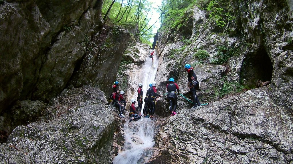 Von Bovec aus: Halbtagestour zum Canyoning im Soča-Tal