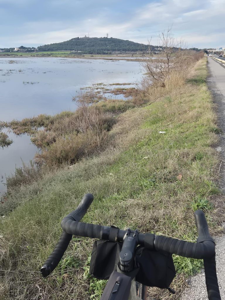 Cap d'Agde: Geführte E-Bike-Tour zwischen Vulkan, Lagunen und Weinbergen