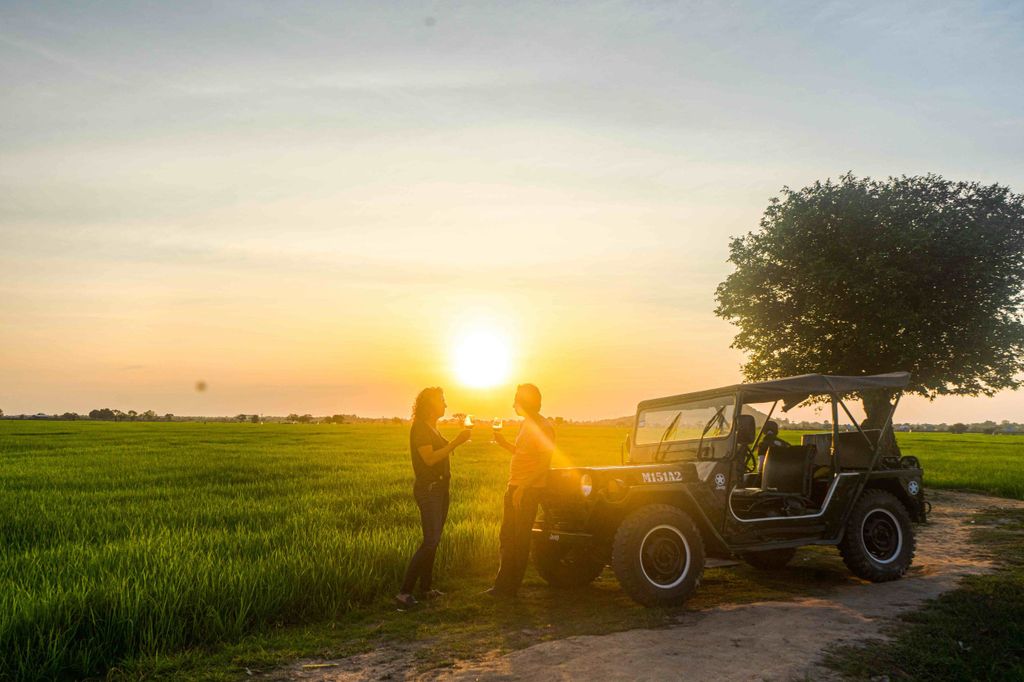 Siem Reap: Jeep-Tour bei Sonnenuntergang/SUV verfügbar