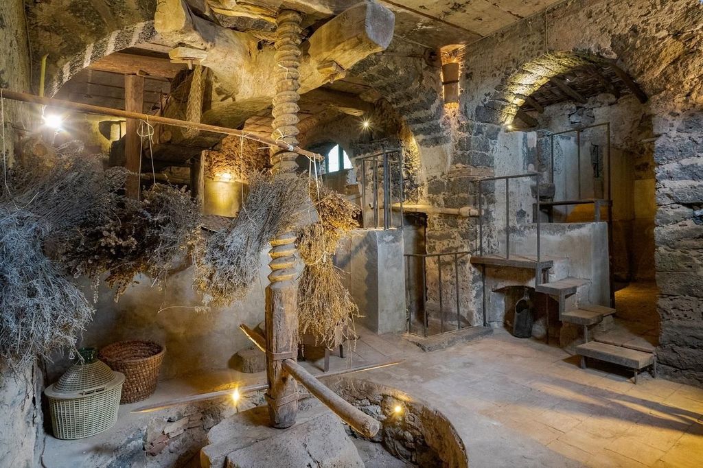 Acireale: Barockspaziergang und Weinverkostung in der Batia