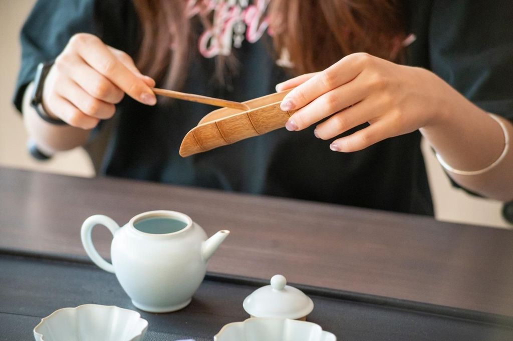 Wuhan: Teezeremonie, Töpfer-Workshop und Stadtansichten