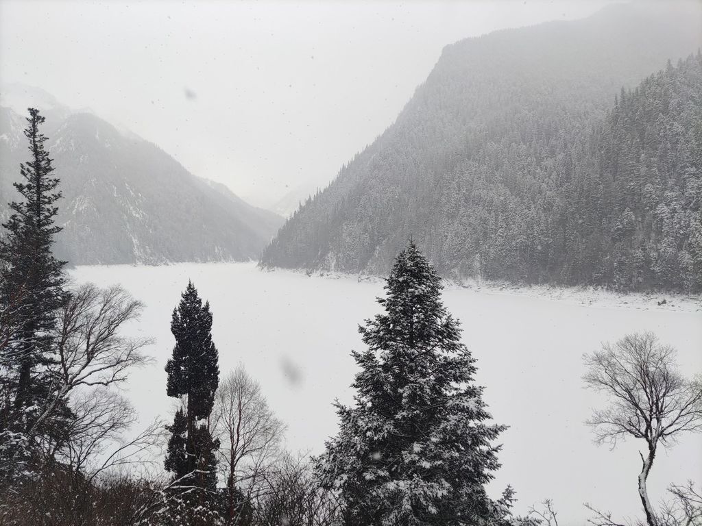 Jiuzhaigou: 3-tägige Tour mit Bullet Train Transfers