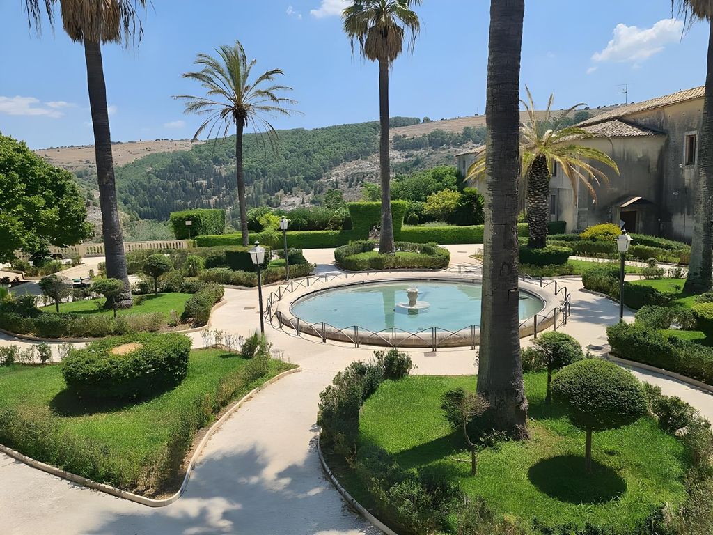 Barocke Tour mit dem Minivan von Syrakus nach Noto-Modica-Ragusa