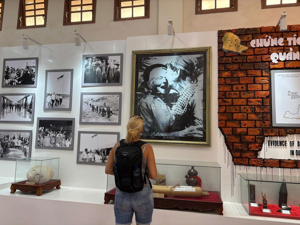 Hue: Halbtägige DMZ-Tour zu den Vinh-Moc-Tunneln mit dem Privatwagen