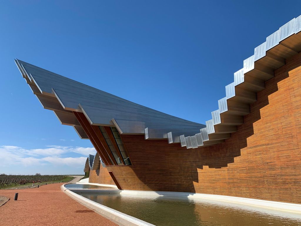 Von Bilbao aus: Rioja Architektur und Wein Tour